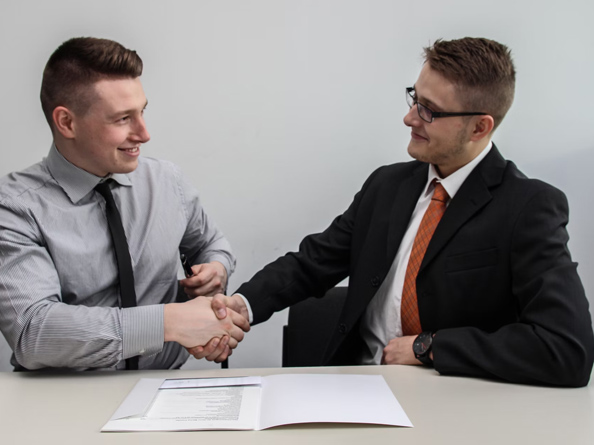 แผ่นพลาสติก PP / PESheet ม้วนสําหรับถาดอาหาร แผ่นพลาสติก PP / PESheet ม้วนสําหรับถาดอาหาร